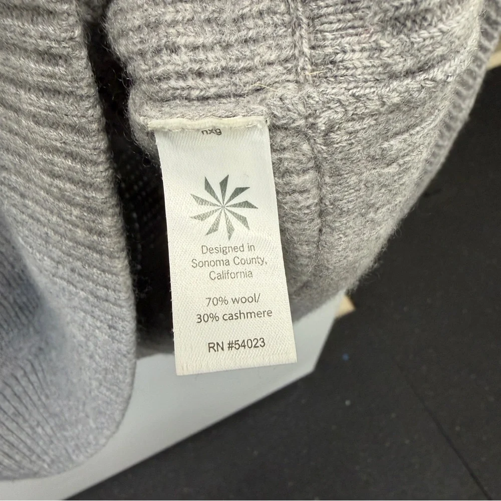 Athleta Wool Cashmere Sweater | Gray Textured Knit | Hi-Low Hem | XS - Picture 5 of 5